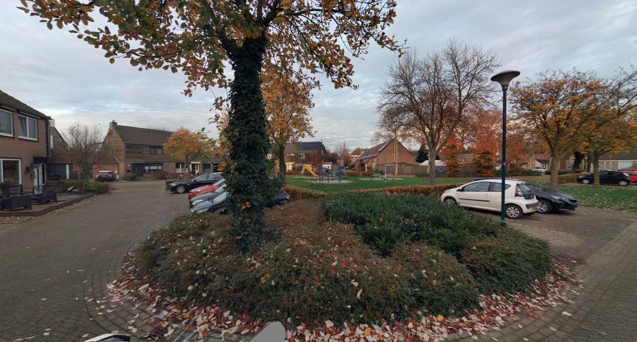 Kardinaalsmuts 160