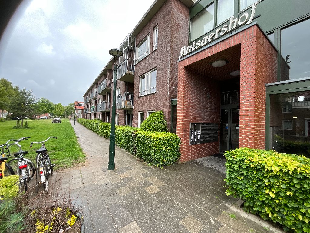 Pastoor Mutsaersstraat 6