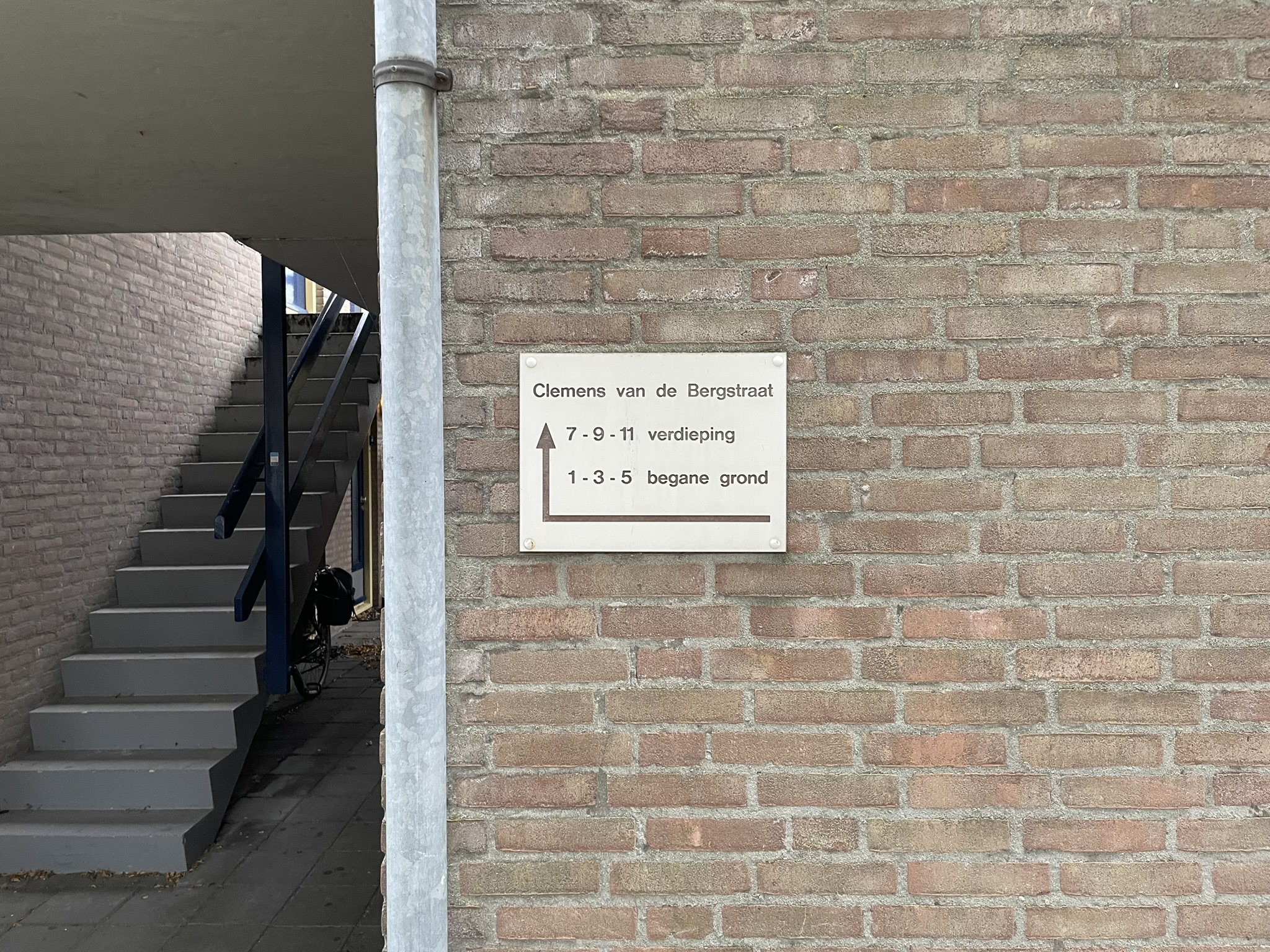 Clemens van Den Bergstraat 7