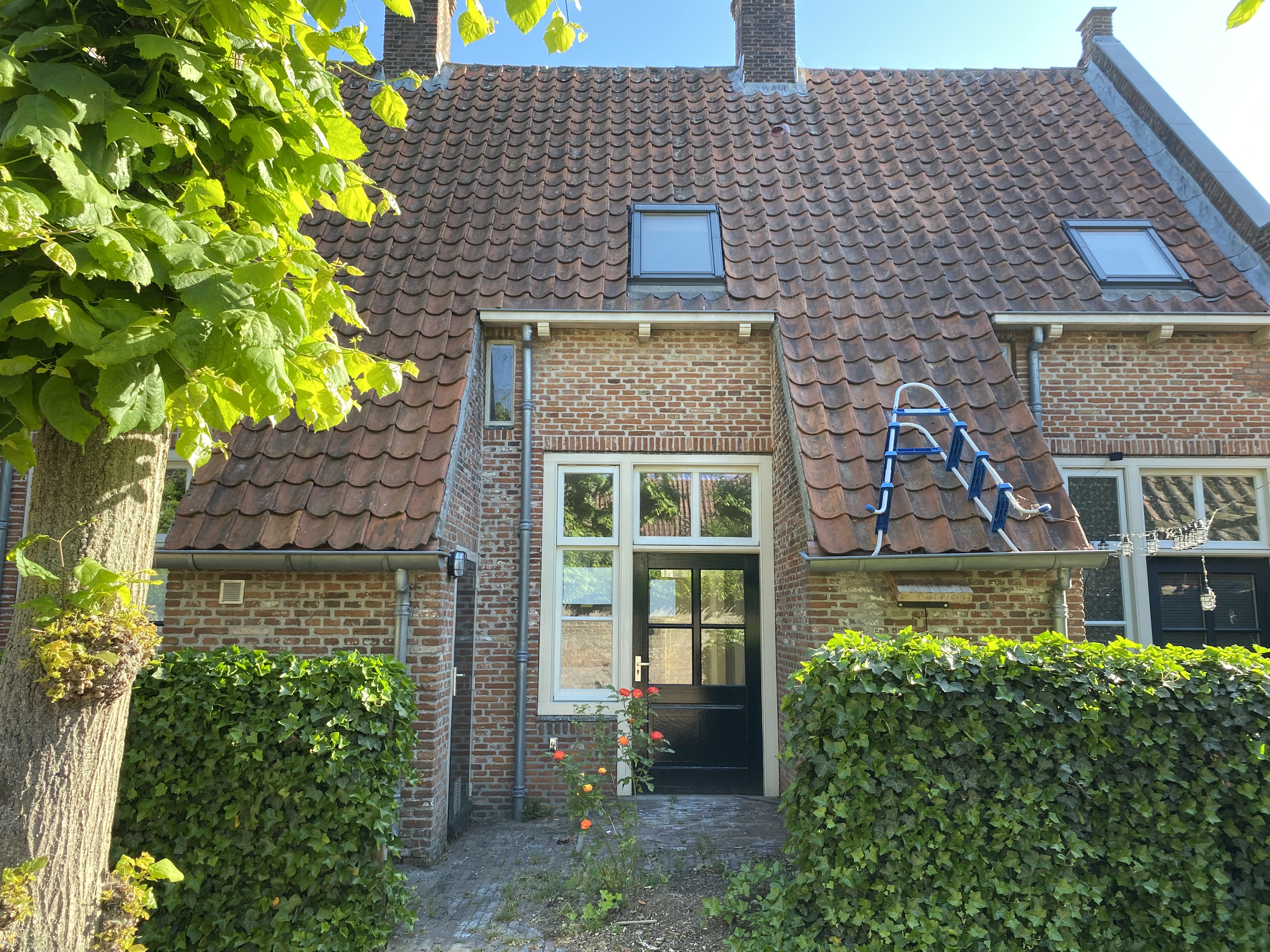 Zustersteeg 5