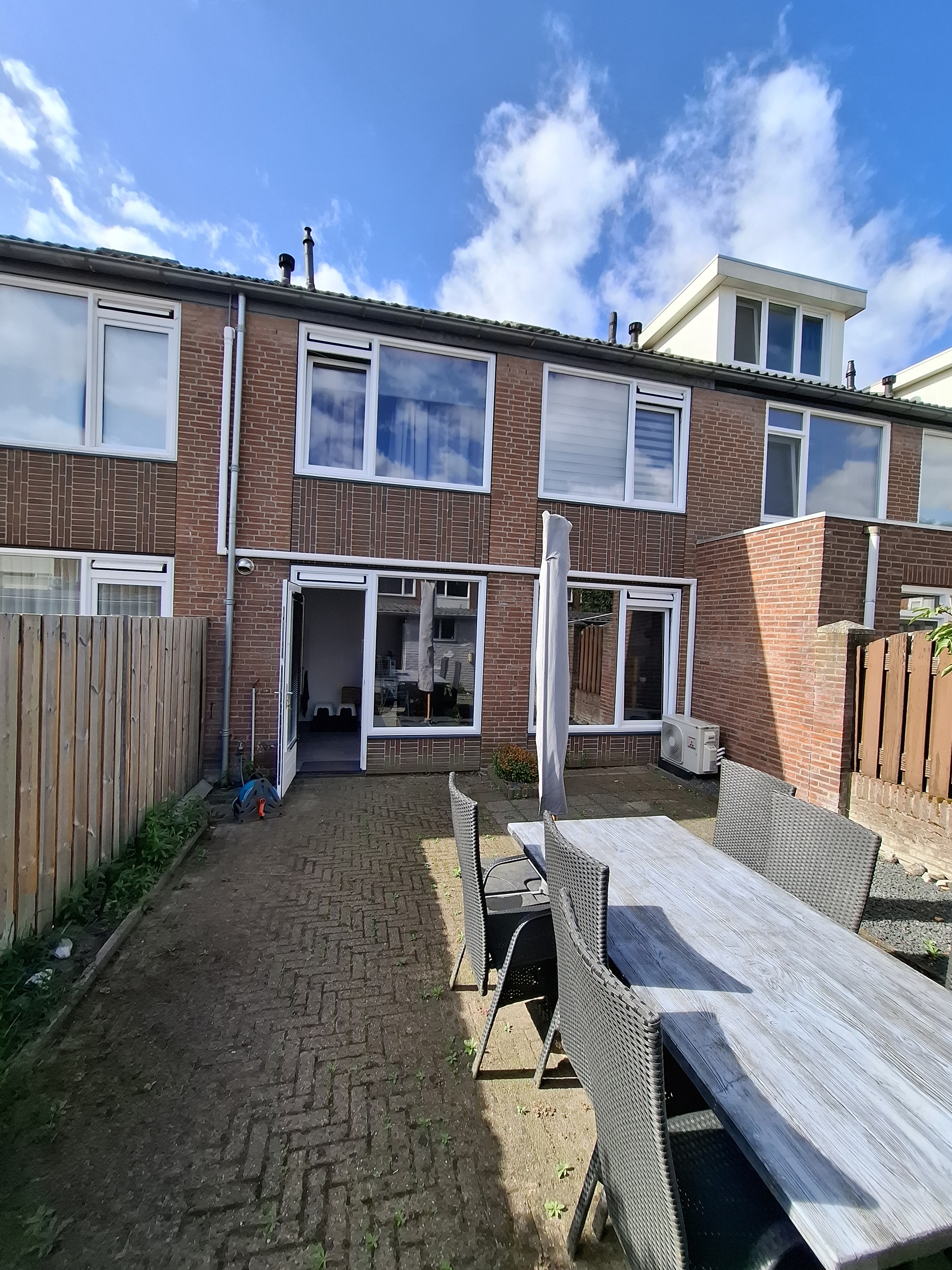 Elzenstraat 18