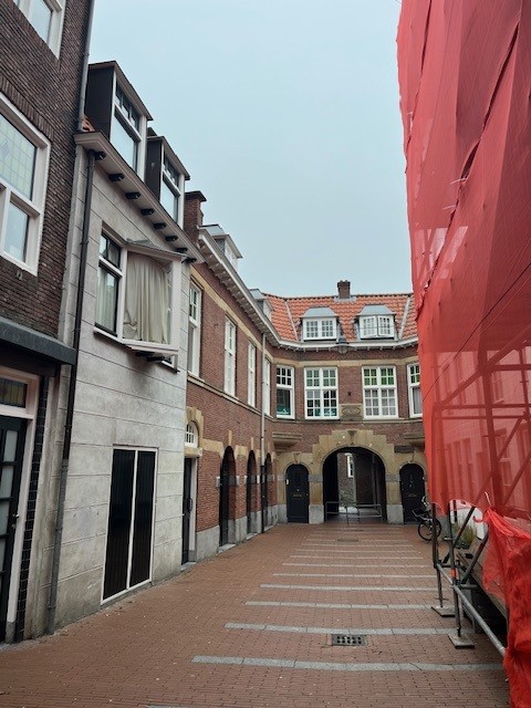 Korte Waterstraat 12