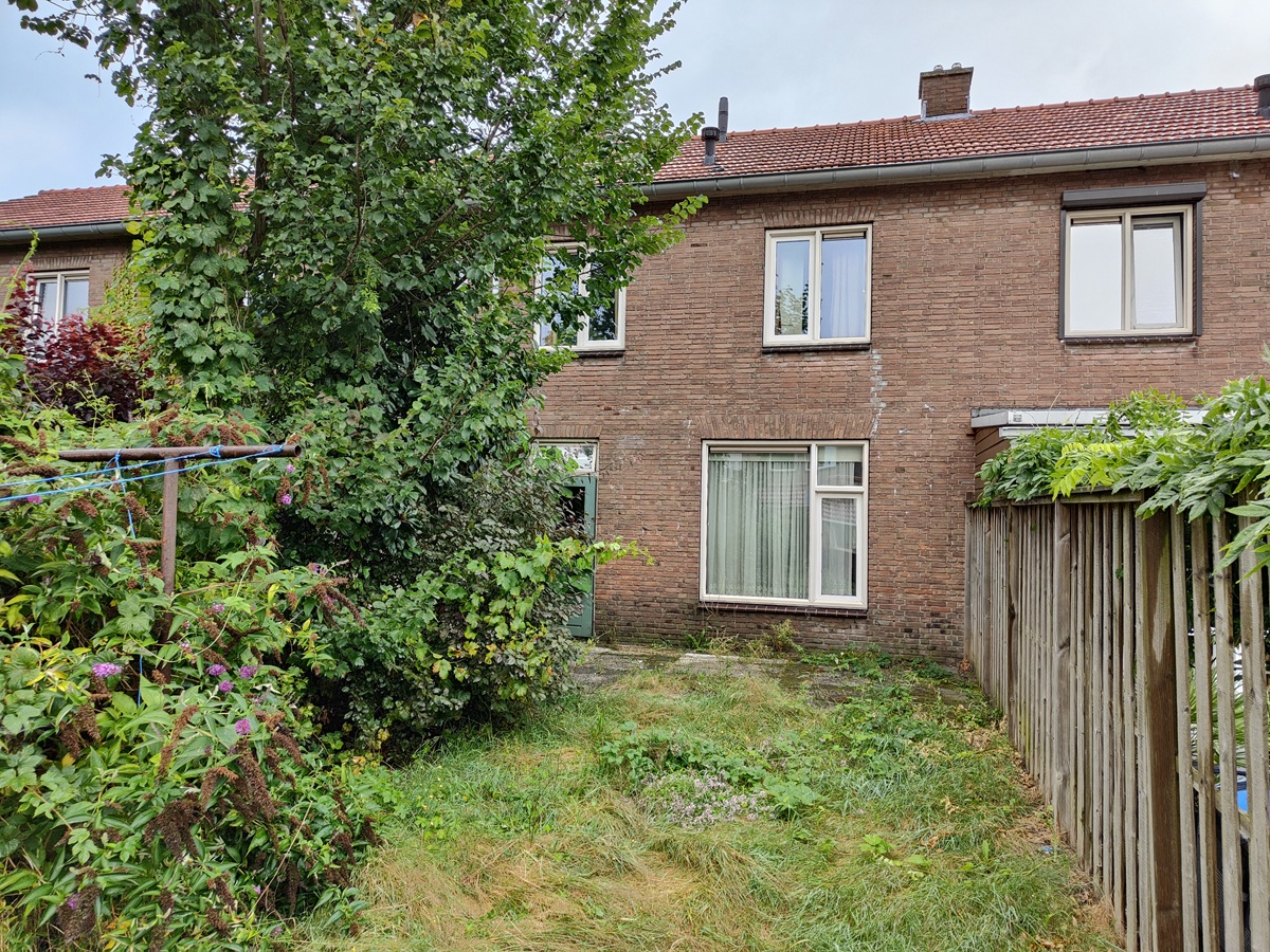 Pastoor Mutsaersstraat 19