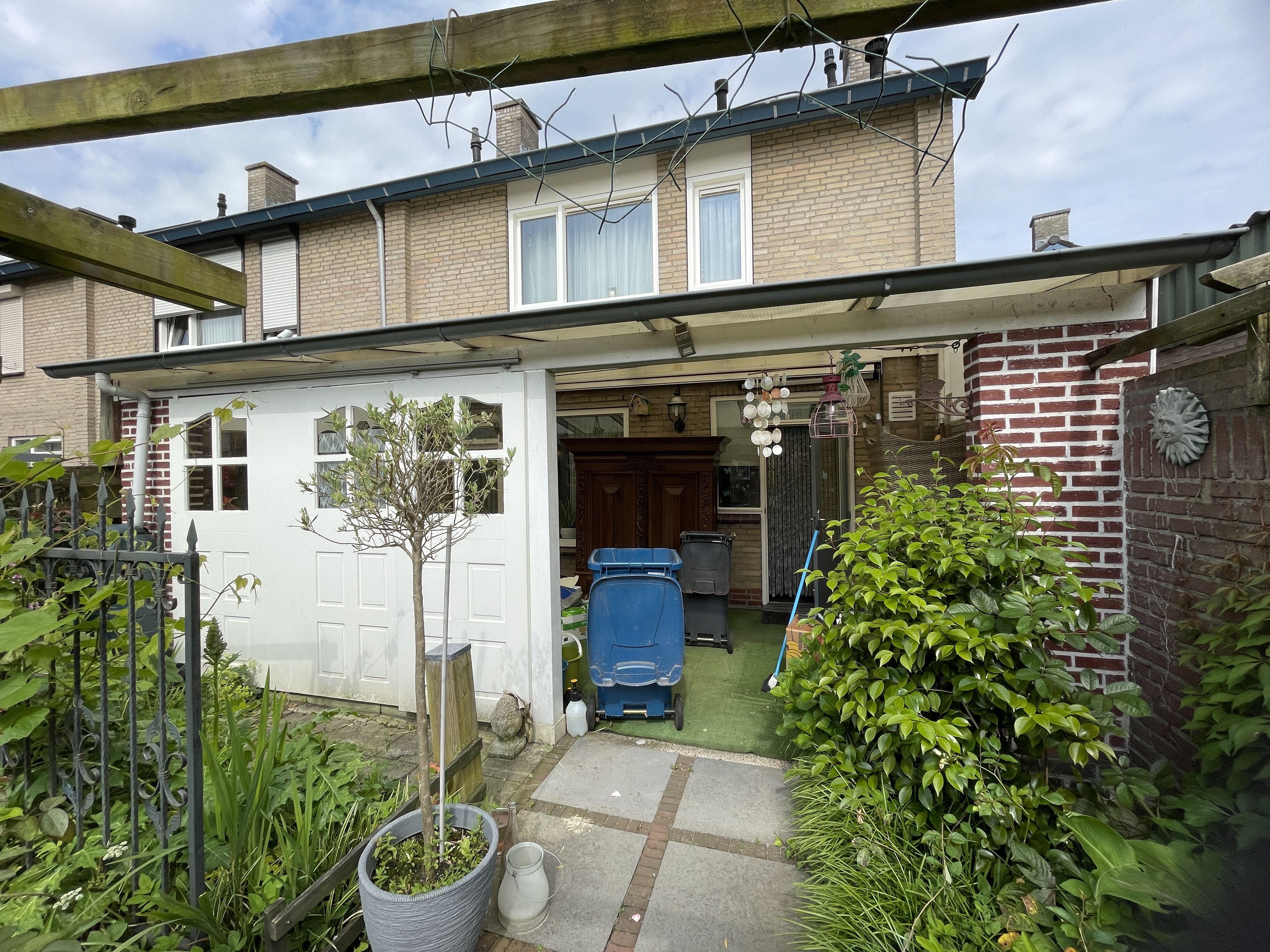 Pastoor van Geldropstraat 36